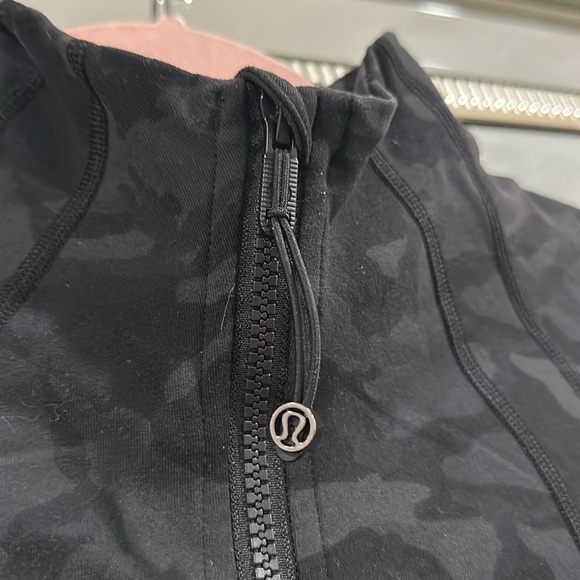 Lululemon Define Jacket Camo Multi Grey size 10 US - Picture 3 of 4